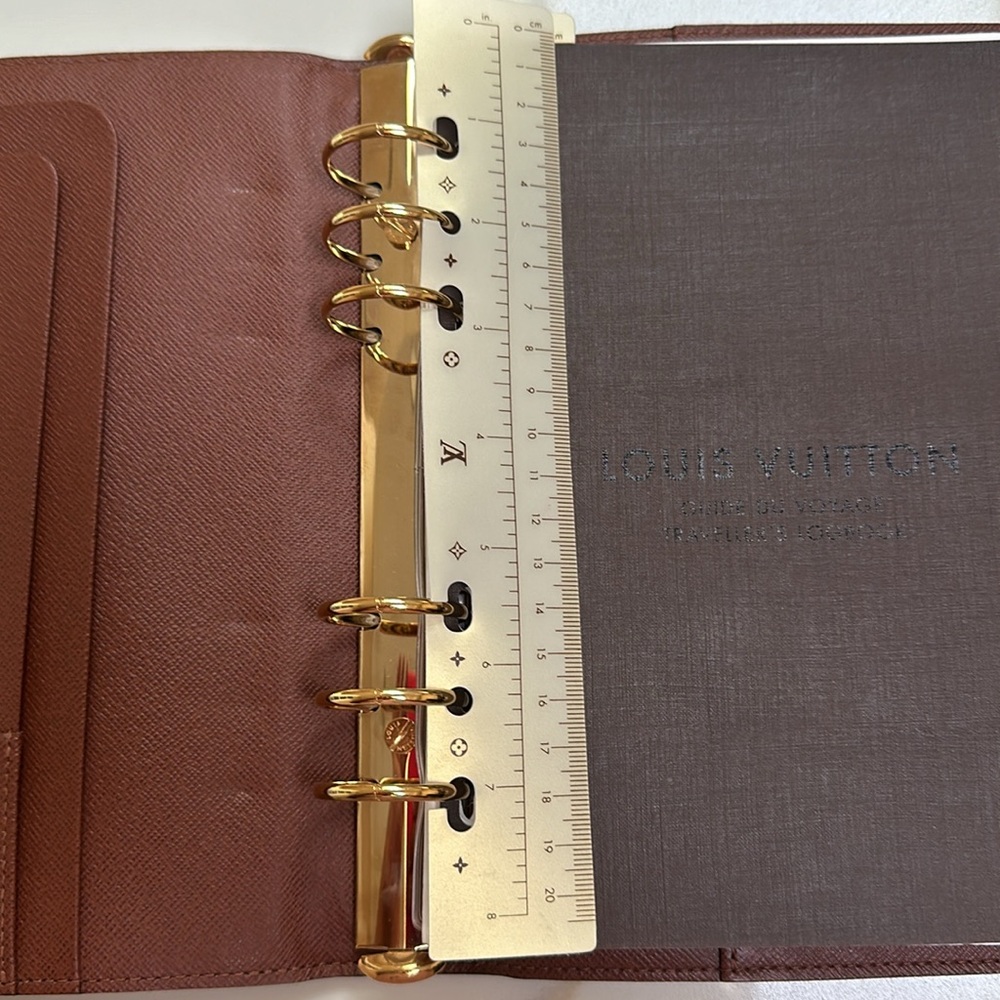 Louis Vuitton Large Monogram Agenda Ring Cover - Picture 6 of 16